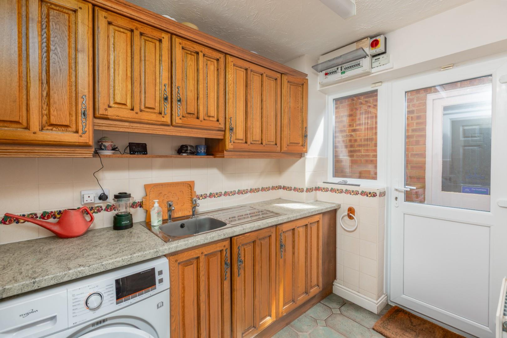 Ffordd Draenen Ddu, West Cross, Newton, Swansea, SA3 5RP